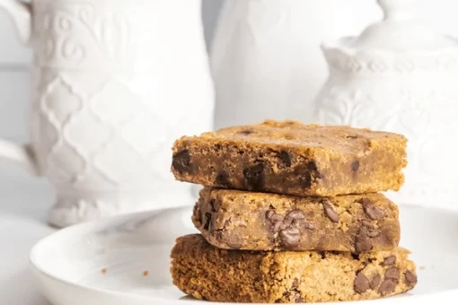 chickpea blondies